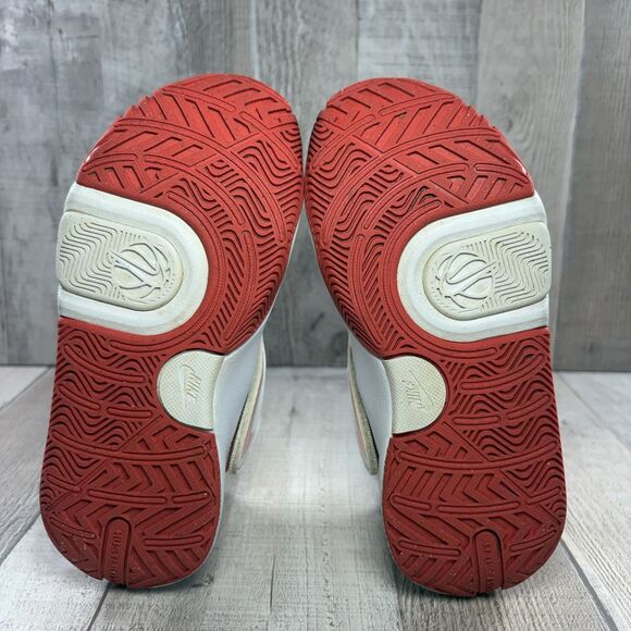 Nike Team Hustle D11 Boys' Size 12.5 Toddler Basketball Shoes Sneakers White Red - Picture 10 of 12